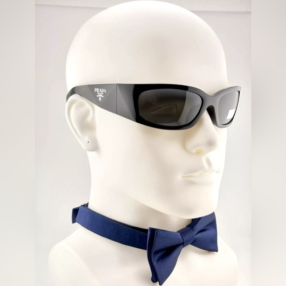 Prada Symbole Sunglasses SPRA14 Polished Black Frame and Gray Lenses UNISEX! New - Picture 5 of 16